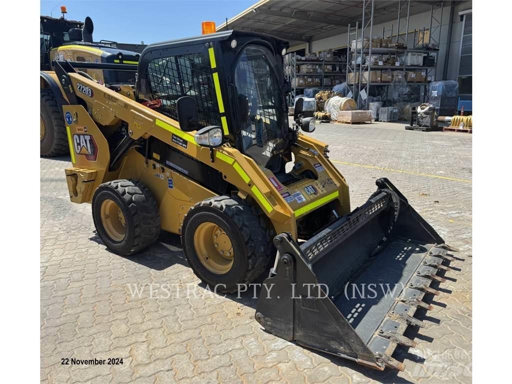CAT 272D3 滑移轉向裝載機