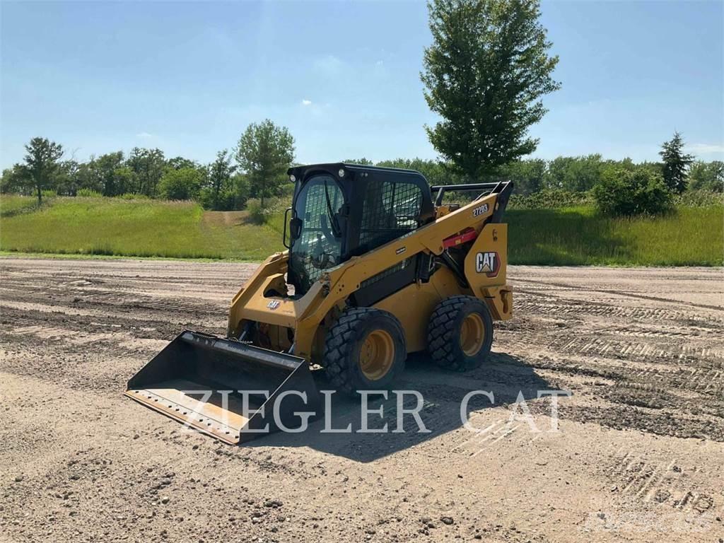 CAT 272D3 滑移轉向裝載機