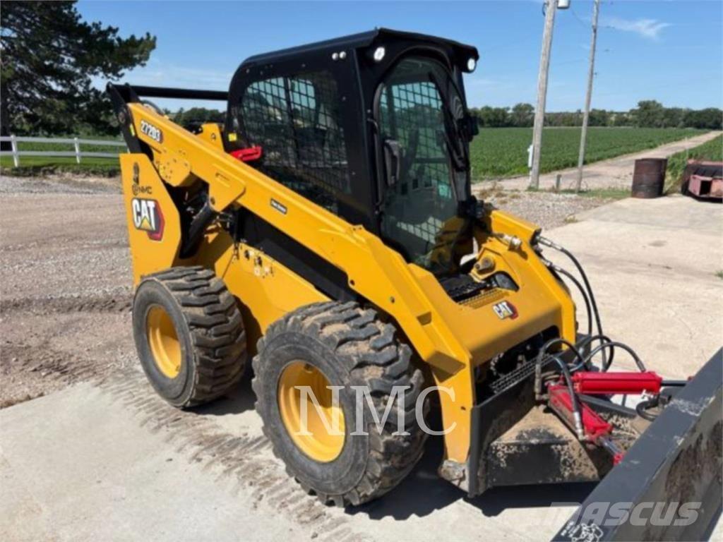 CAT 272D3 滑移轉向裝載機