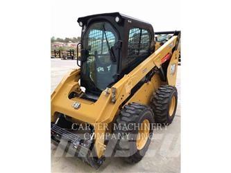CAT 272D3 AC 滑移轉向裝載機