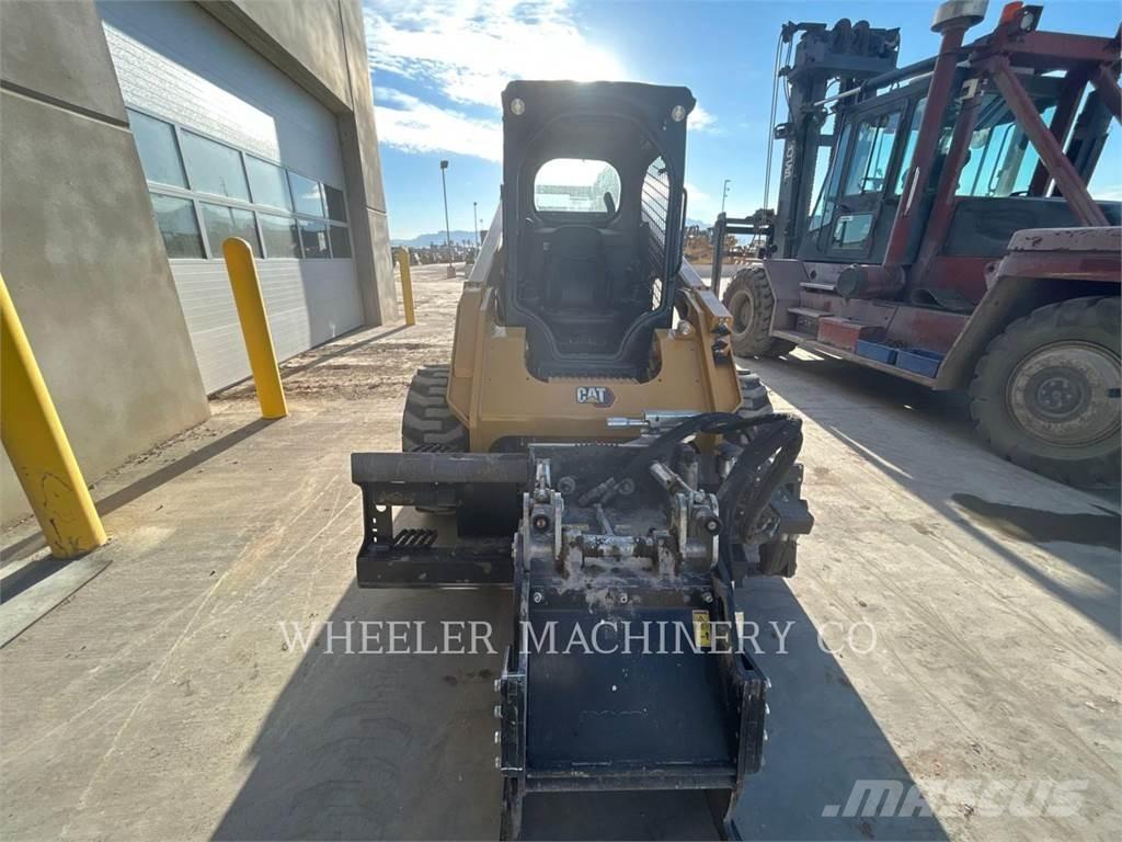 CAT 272D3 C1H2 滑移轉向裝載機