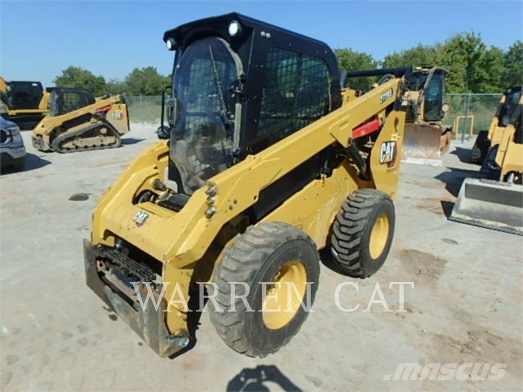 CAT 272D3 C3H1 滑移轉向裝載機
