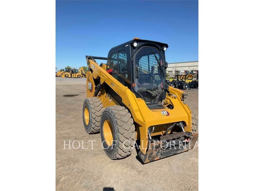 CAT 272D3XE 滑移轉向裝載機