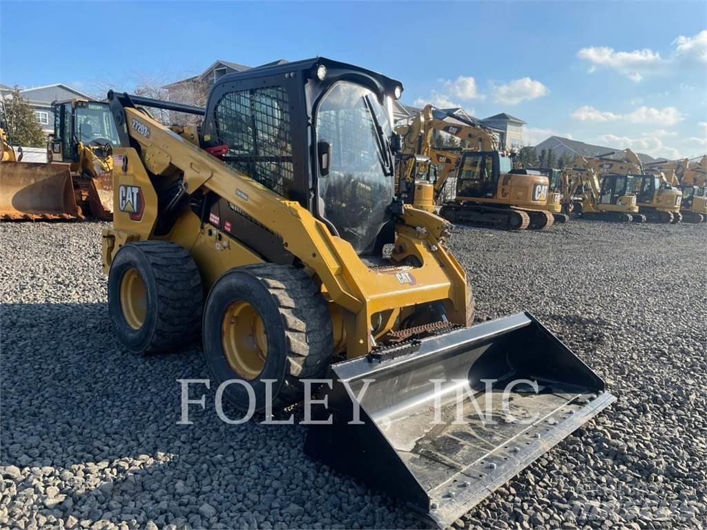 CAT 272D3XE 滑移轉向裝載機