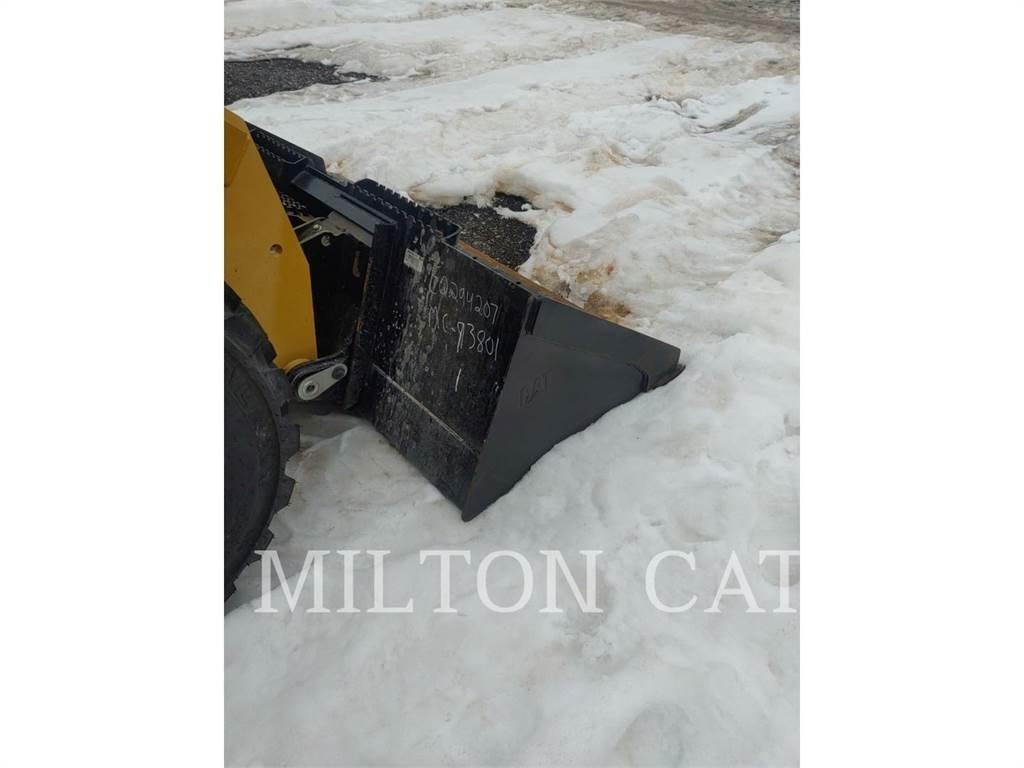 CAT 272D3XE 滑移轉向裝載機