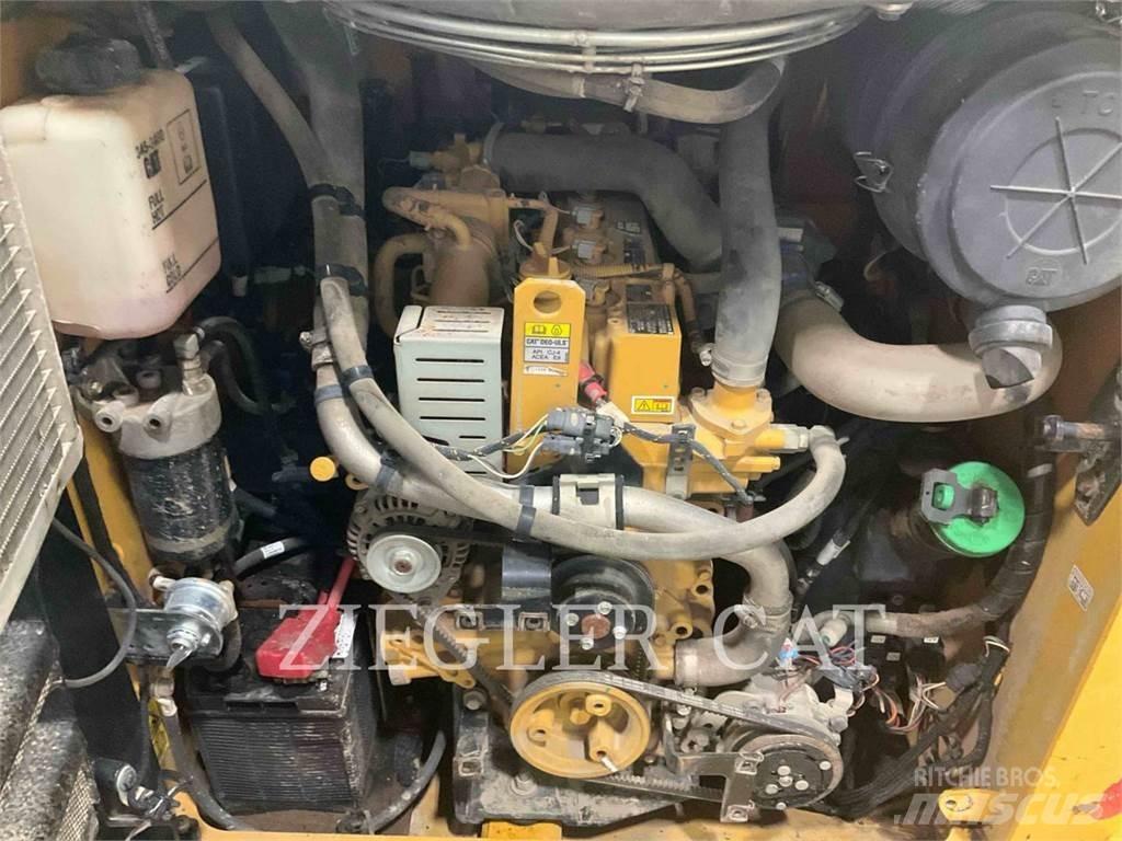 CAT 277D 推土機