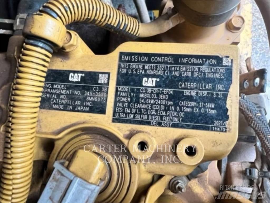 CAT 279D 滑移轉向裝載機