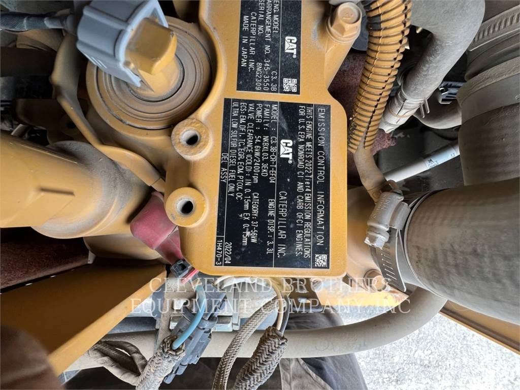 CAT 279D 滑移轉向裝載機