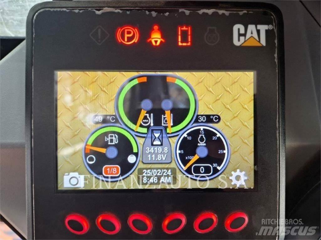 CAT 279D 滑移轉向裝載機