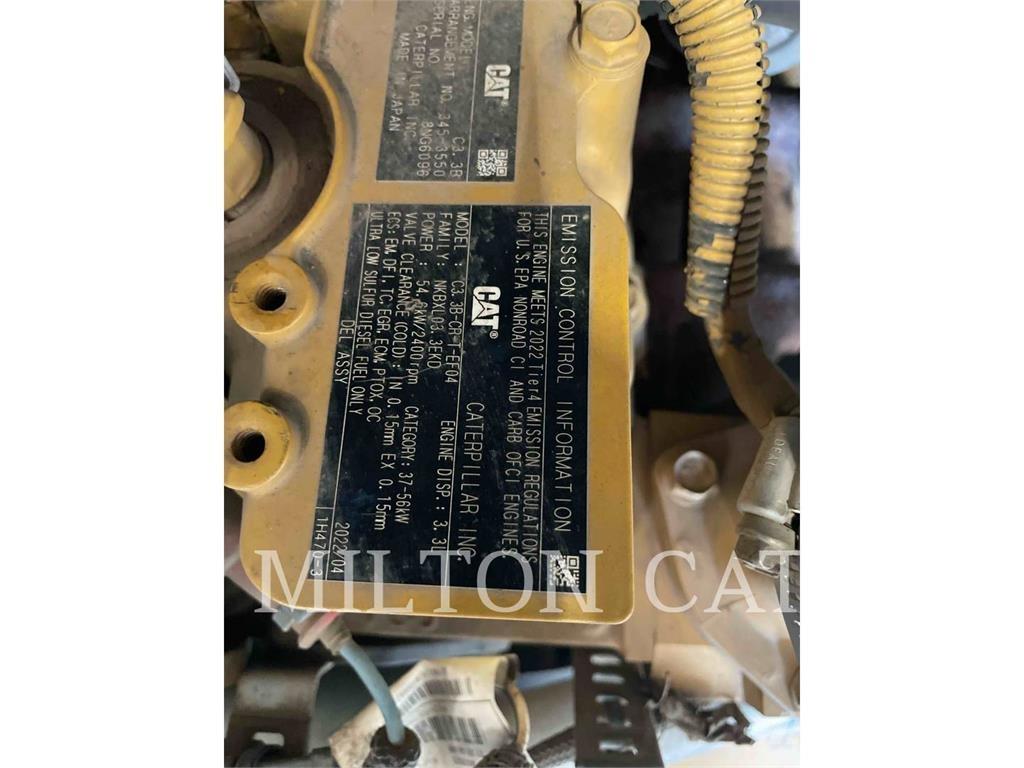 CAT 279D 3 滑移轉向裝載機