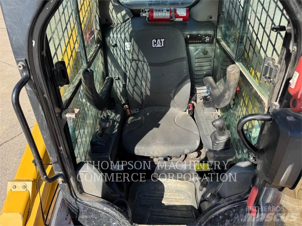 CAT 279D3 滑移轉向裝載機