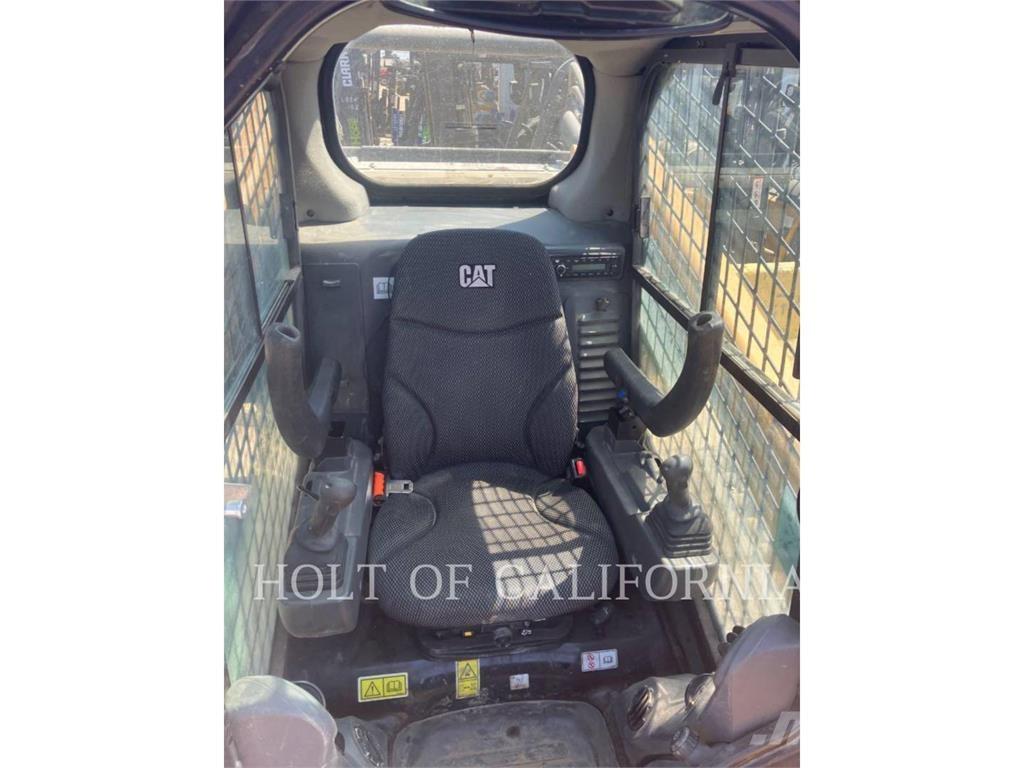 CAT 289 HF 滑移轉向裝載機