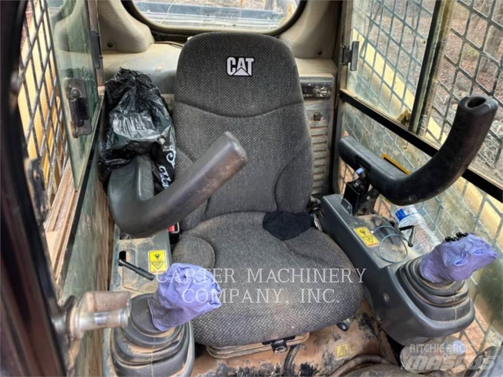 CAT 289D 滑移轉向裝載機