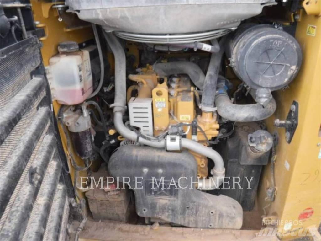 CAT 289D 滑移轉向裝載機