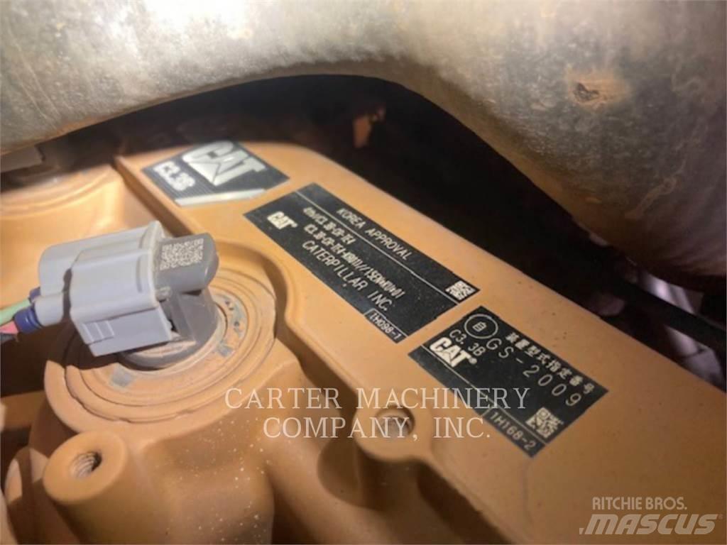 CAT 289D3 滑移轉向裝載機