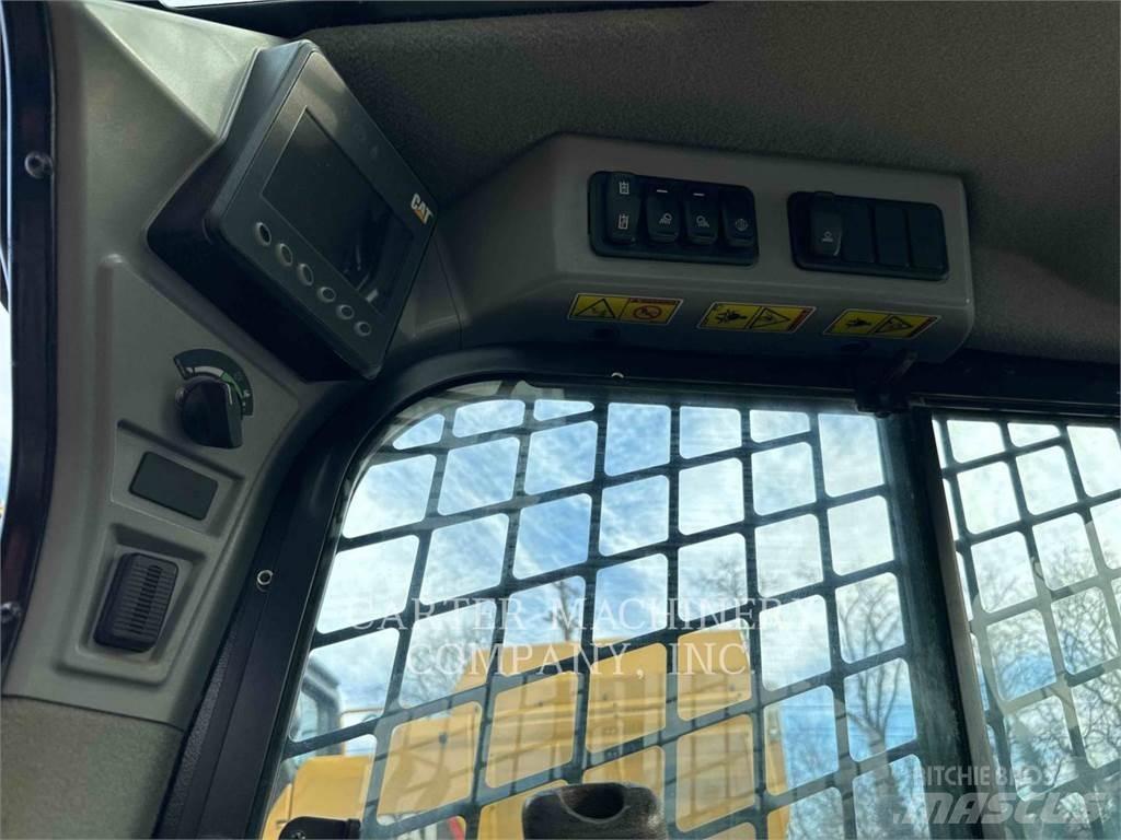 CAT 289D3 滑移轉向裝載機
