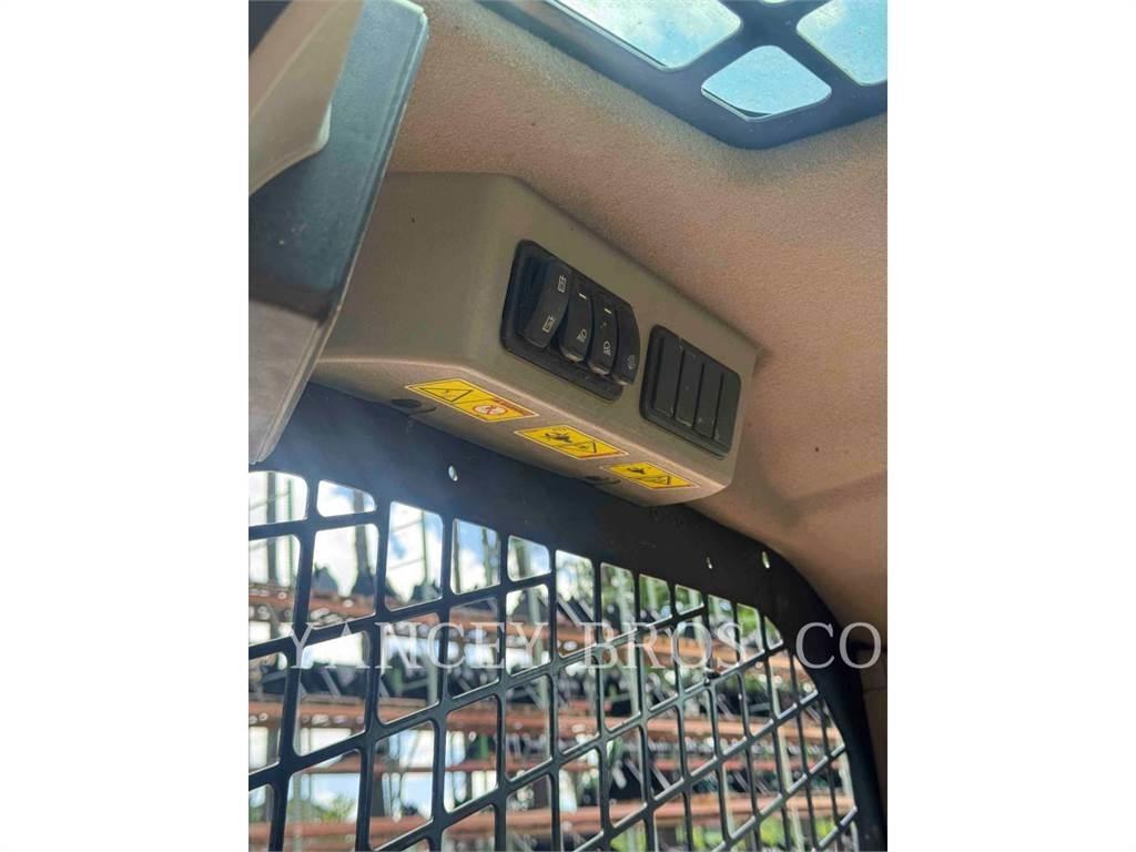 CAT 289D3 滑移轉向裝載機