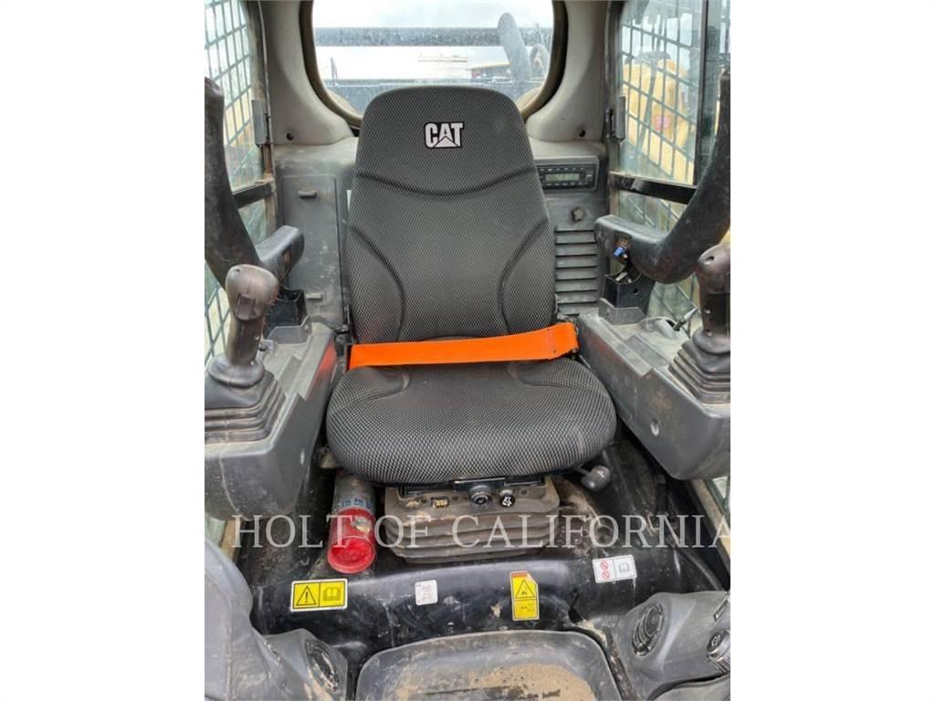 CAT 299 HF 滑移轉向裝載機