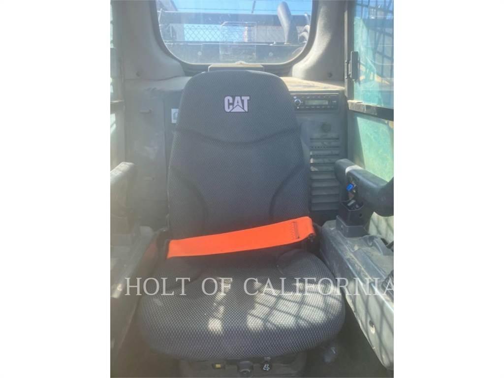 CAT 299 HF 滑移轉向裝載機