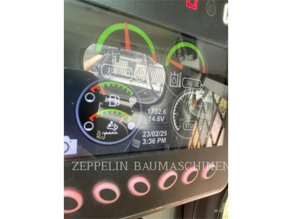 CAT 299D 滑移轉向裝載機