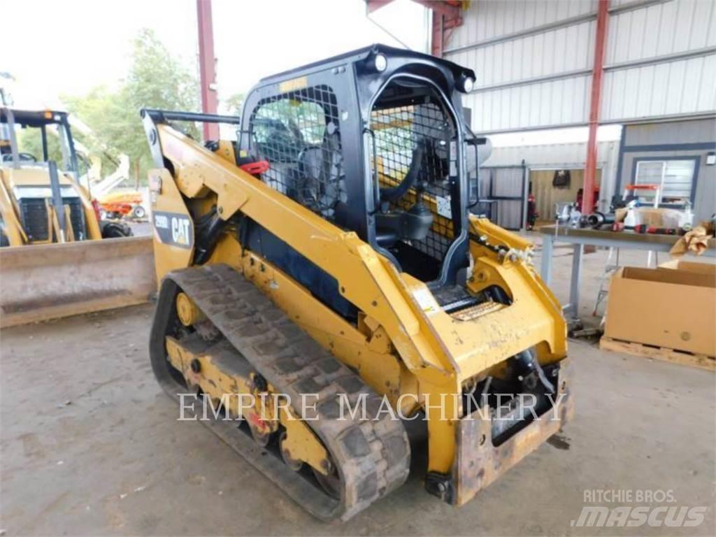 CAT 299D2 滑移轉向裝載機