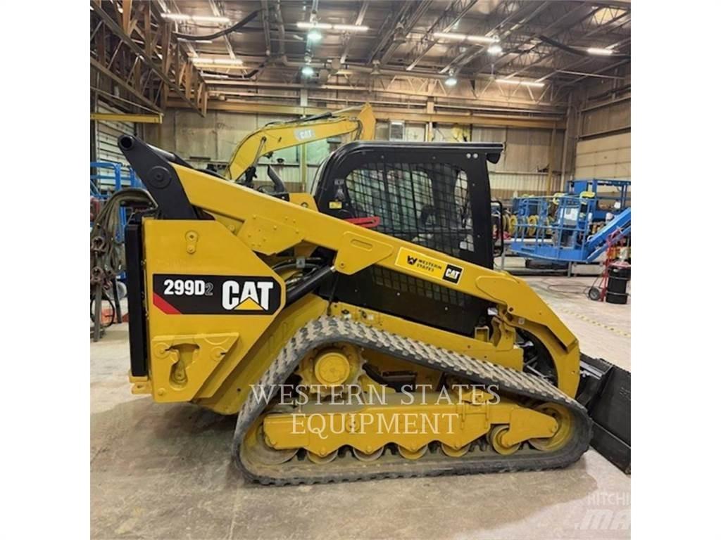 CAT 299D2 滑移轉向裝載機