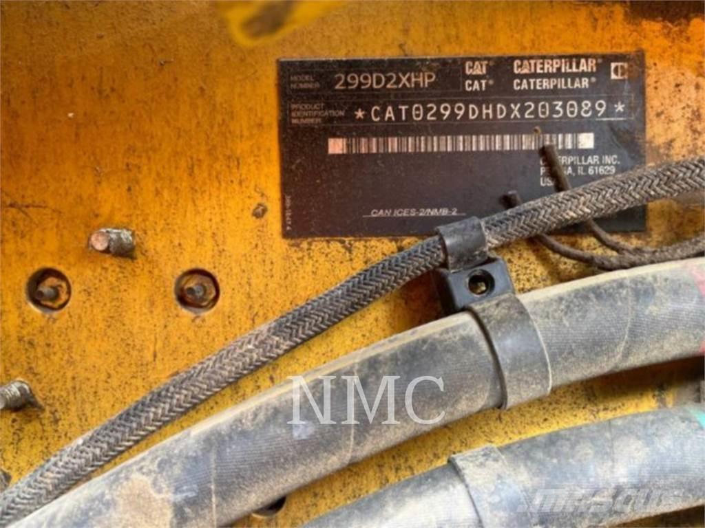 CAT 299D2 XHP 滑移轉向裝載機