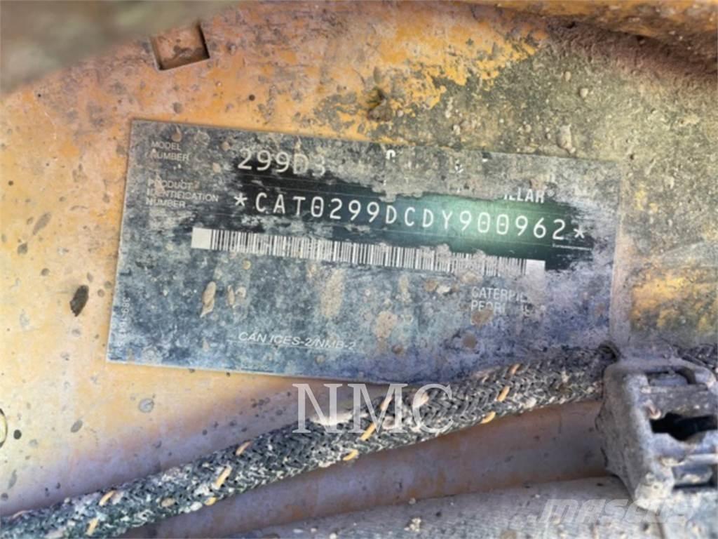CAT 299D3 滑移轉向裝載機