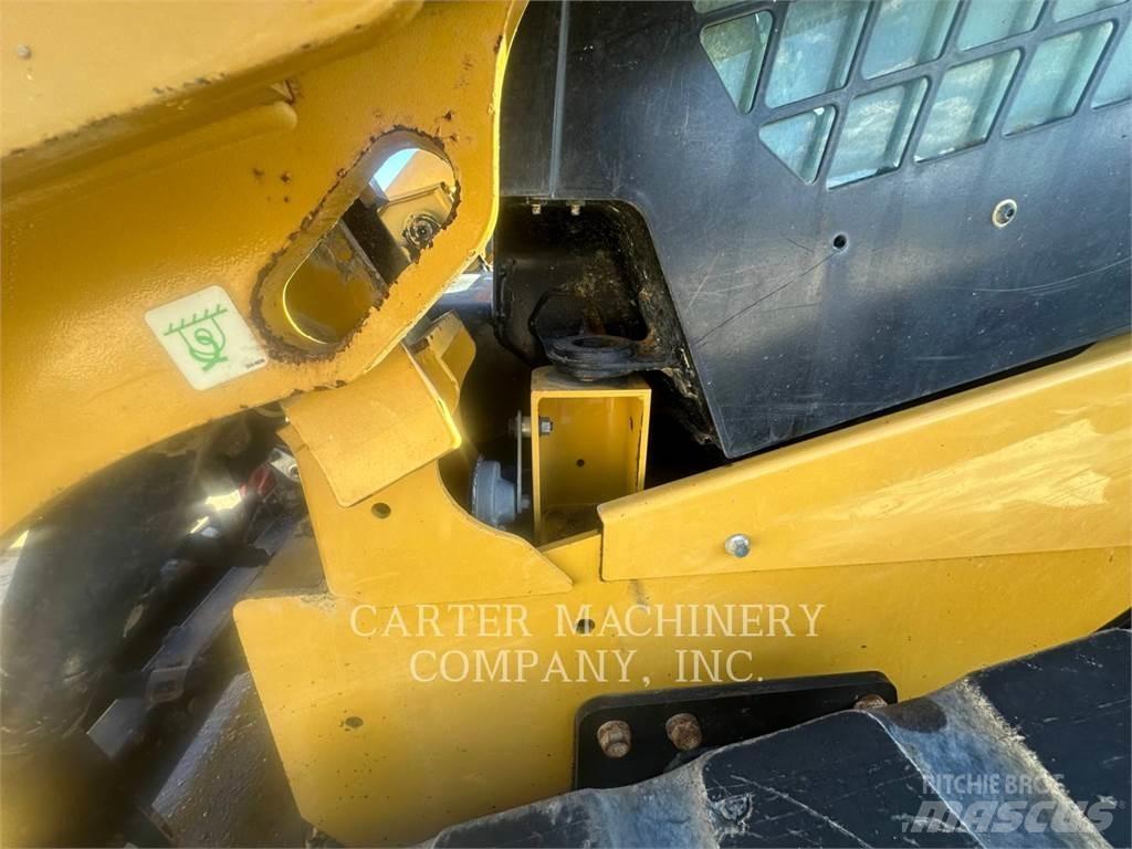 CAT 299D3 滑移轉向裝載機