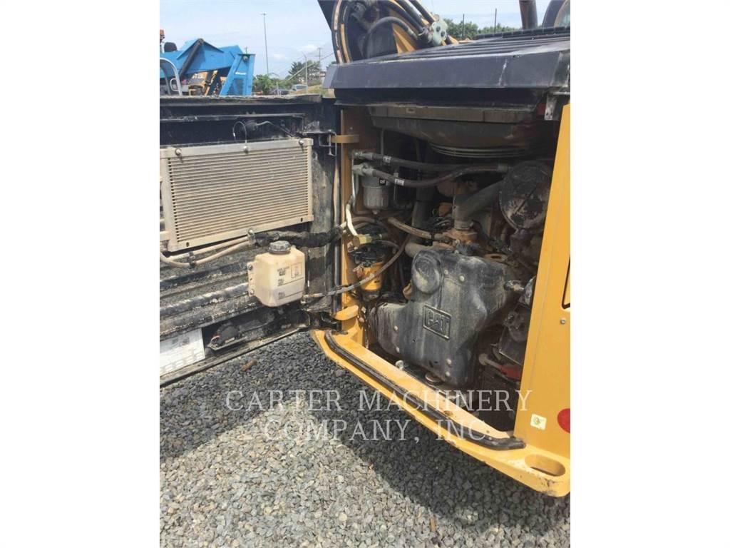 CAT 299D3 滑移轉向裝載機