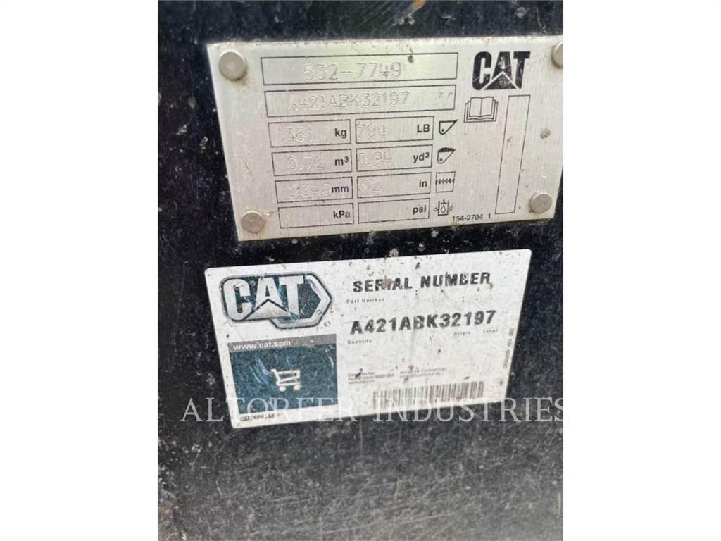 CAT 299D3 滑移轉向裝載機