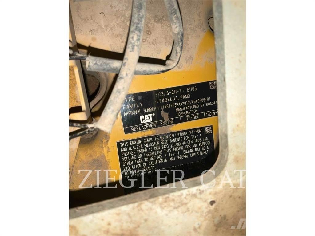 CAT 299D3 推土機