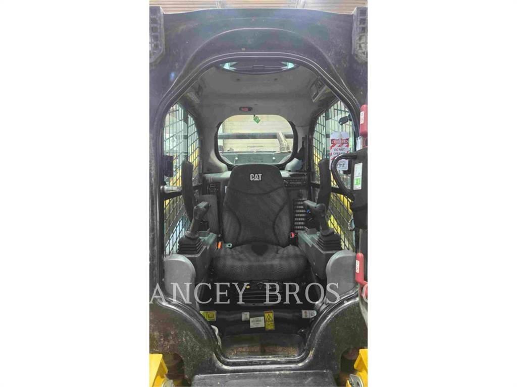 CAT 299D3 XE 滑移轉向裝載機