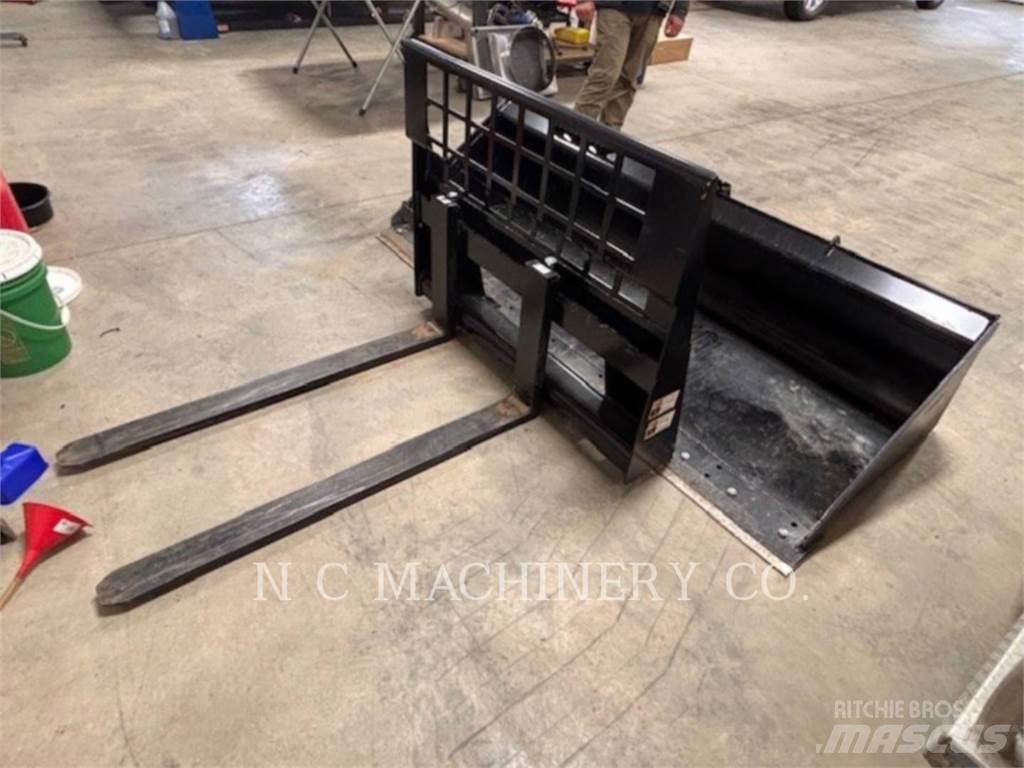 CAT 299D3 XED1 滑移轉向裝載機