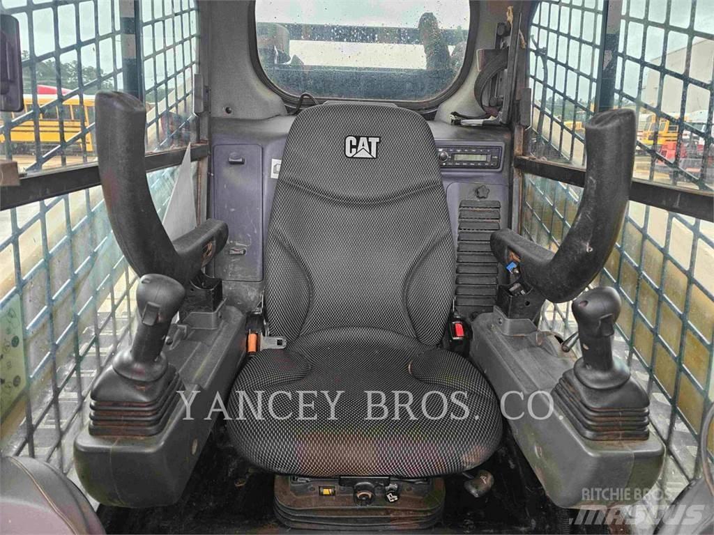 CAT 299D3 XELM 滑移轉向裝載機