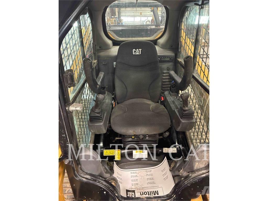 CAT 299D3 XHP 滑移轉向裝載機