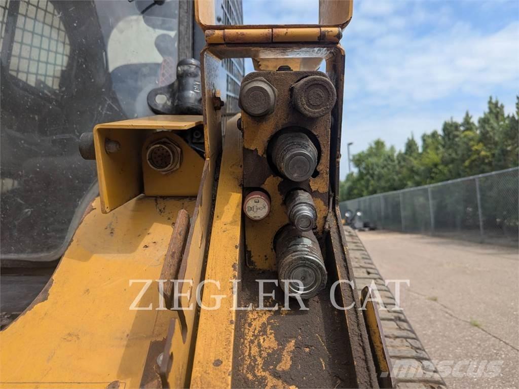 CAT 299D3XE 推土機