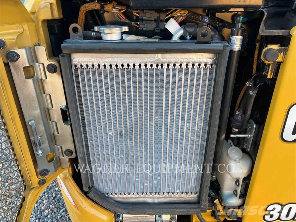 CAT 302 CR THB 履帶式 挖土機/掘鑿機/挖掘機