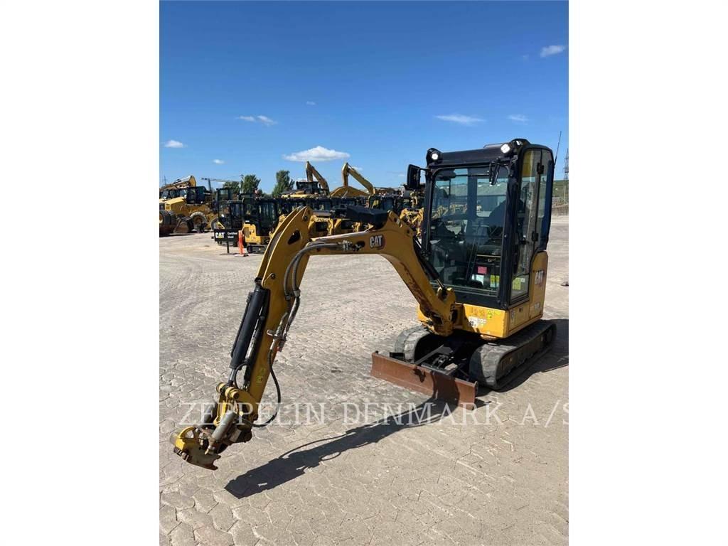 CAT 30205CR 小型挖土機/掘鑿機<7t(小型挖掘機)