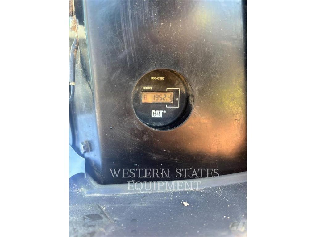 CAT 303.5E2 履帶式 挖土機/掘鑿機/挖掘機