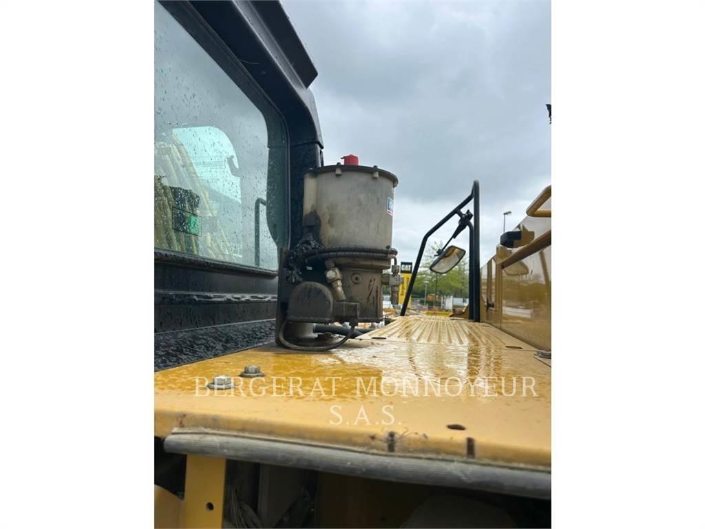 CAT 320 履帶式 挖土機/掘鑿機/挖掘機