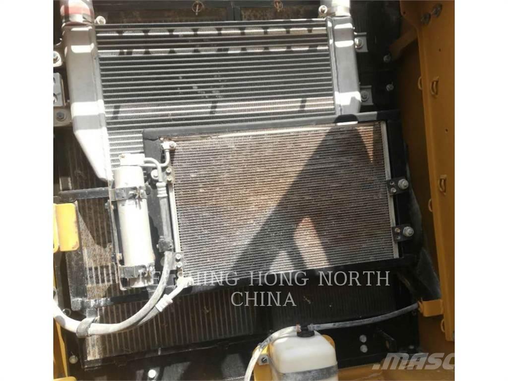 CAT 320D2 履帶式 挖土機/掘鑿機/挖掘機