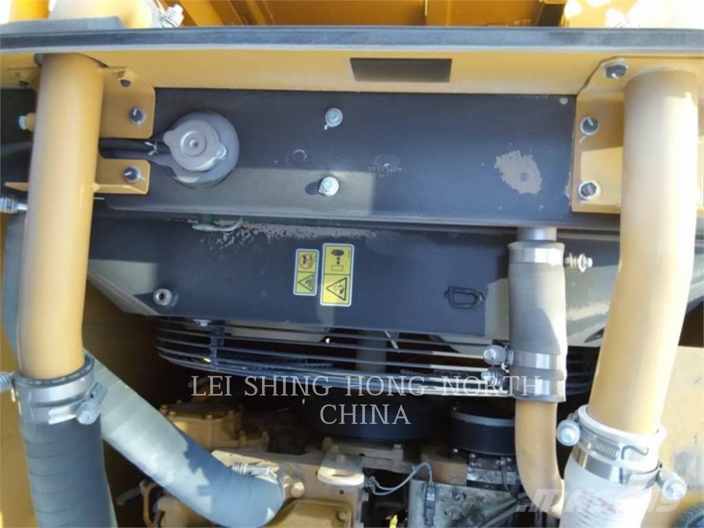 CAT 320D2 履帶式 挖土機/掘鑿機/挖掘機