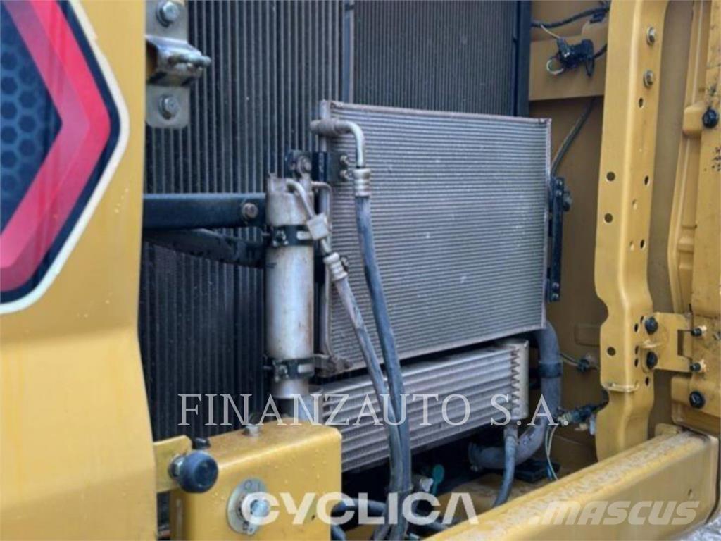 CAT 330GC 履帶式 挖土機/掘鑿機/挖掘機