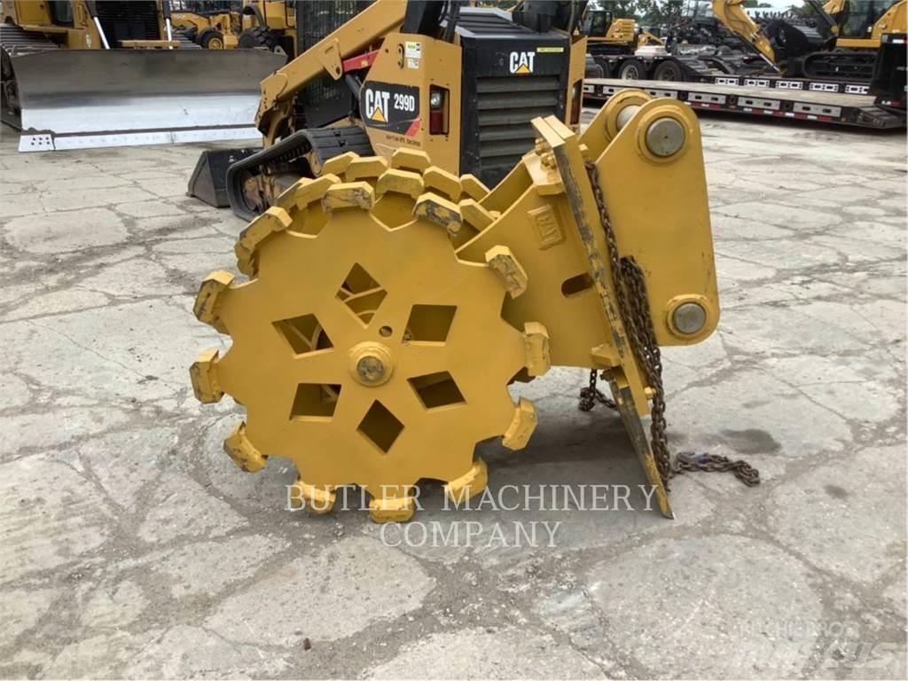 CAT 36 COMPACTOR WHEEL 其他