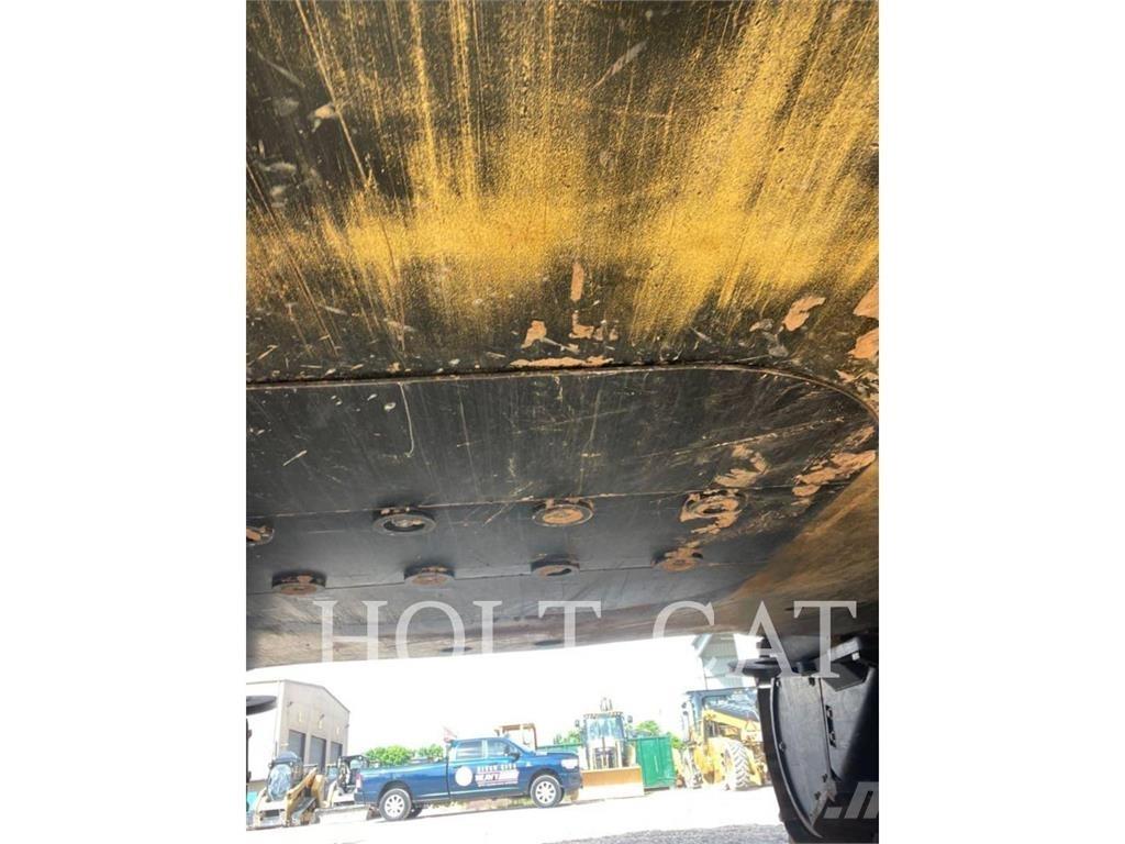 CAT 374 履帶式 挖土機/掘鑿機/挖掘機