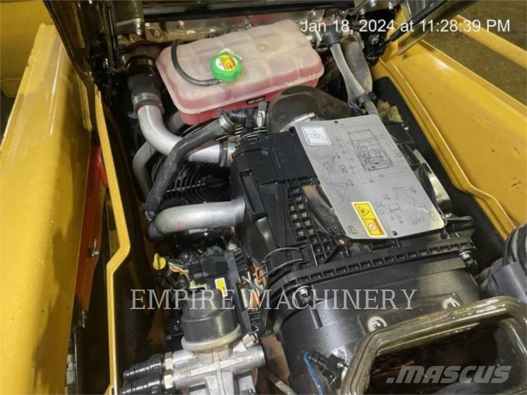 CAT 415F2 IL 輪胎式裝載機