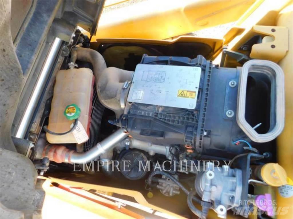 CAT 416F2 4EOP 反鏟裝載機