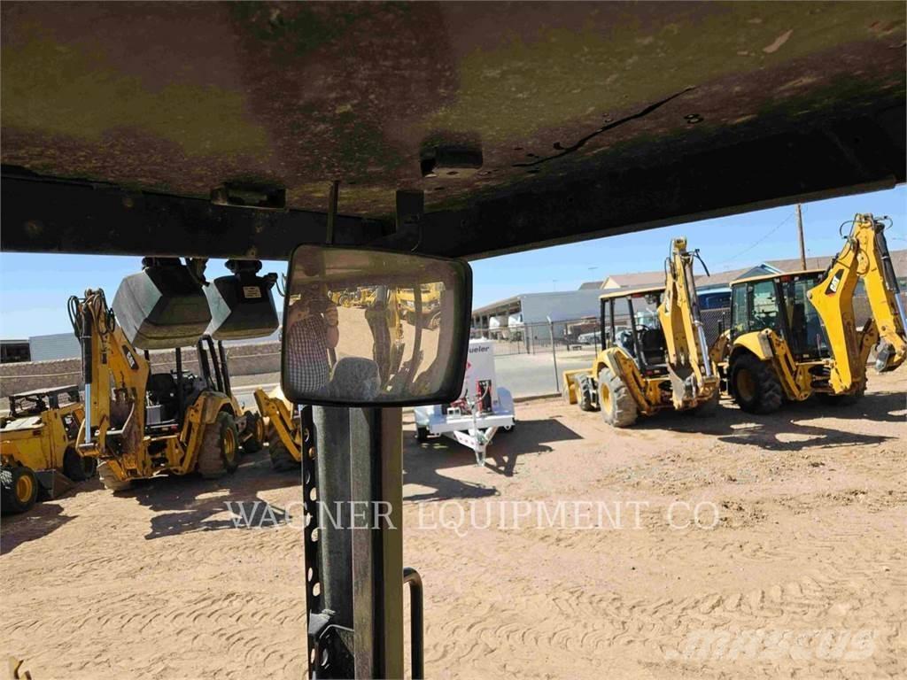 CAT 416F2 4WDS 反鏟裝載機