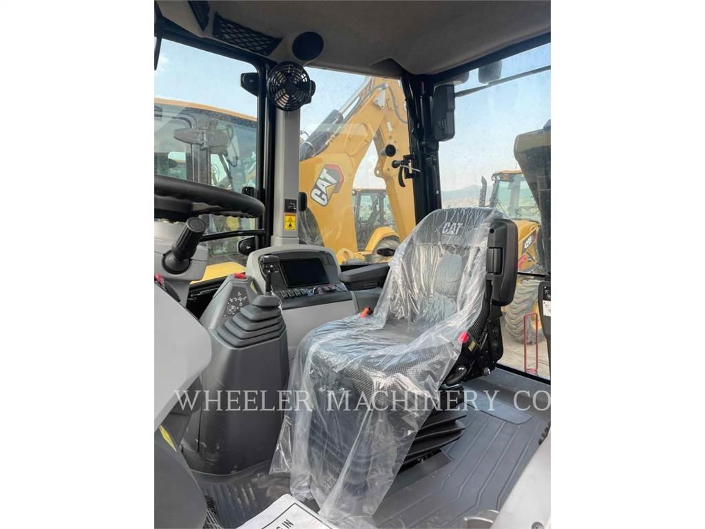 CAT 420 反鏟裝載機